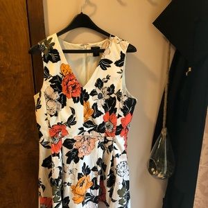 Floral Ann Taylor dress. Worn once.